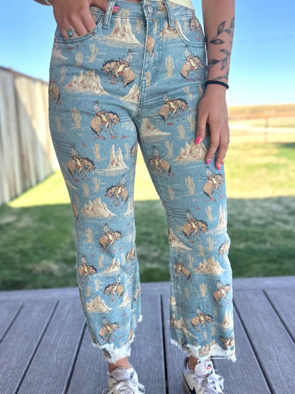 NWT Sterling Kreek Western Cowboy Print Crop Jeans - Light Blue